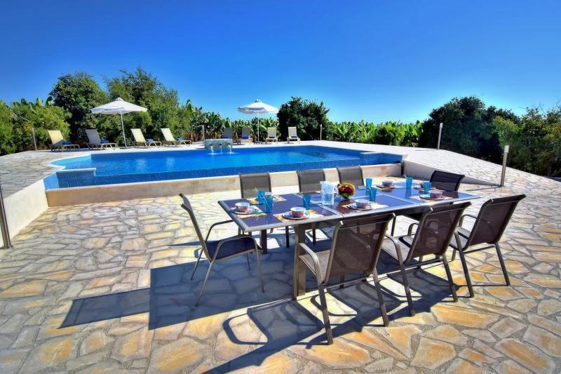 Oniros By Prestige Bookings Peyia Exterior foto